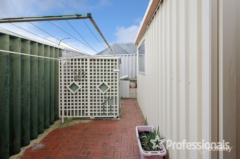 Property photo of 18 Hudleston Rise Alexander Heights WA 6064