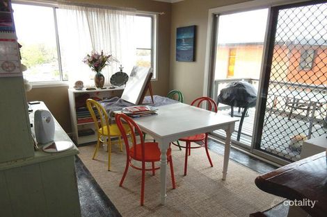 Property photo of 15-15A Waverley Road Mannering Park NSW 2259