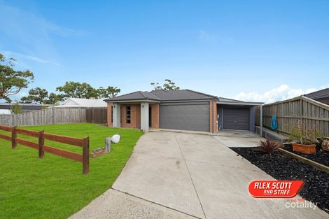 Property photo of 14 Everitt Close Lang Lang VIC 3984