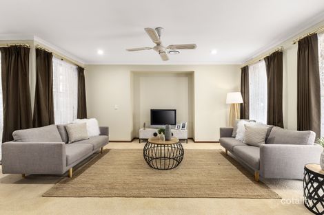 Property photo of 6 Laver Court Mill Park VIC 3082