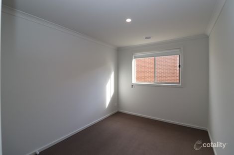 5 Heron Dr, Mickleham, VIC 3064