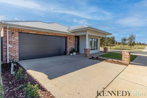 35 Peter Thomson Cct, Yarrawonga, VIC 3730