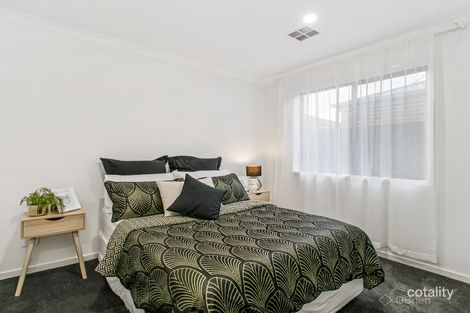 Property photo of 95 Bona Vista Rise Clyde VIC 3978