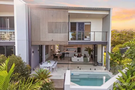 Property photo of 7 Quay Circuit Newport QLD 4020