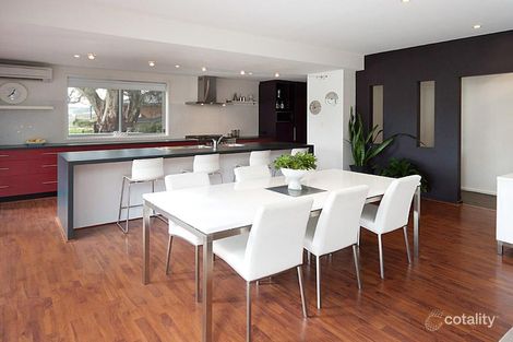 Property photo of 19 Yaktanga Way Mount Barker SA 5251
