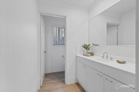 Property photo of 197 Castile Crescent Edens Landing QLD 4207