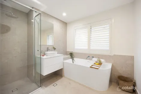 Property photo of 7 Campden Court Brookfield QLD 4069