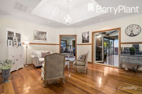 Property photo of 15 Hilltop Close Narre Warren South VIC 3805