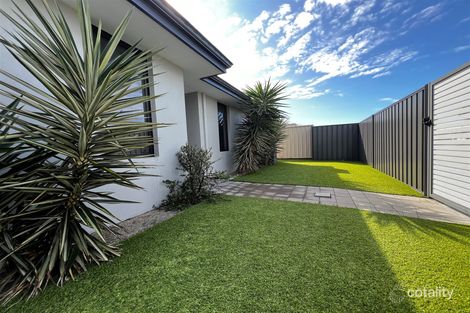 Property photo of 33 Sharperton Meander Dudley Park WA 6210