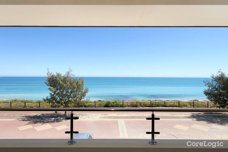 Property photo of 8 Waterland Point Quinns Rocks WA 6030