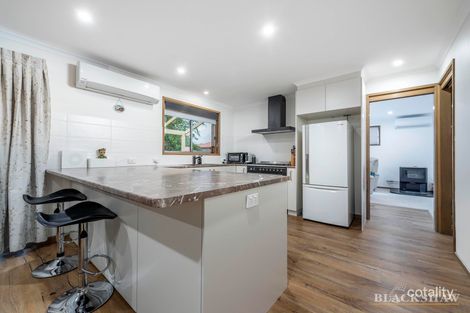 Property photo of 2 Wagstaff Place Isabella Plains ACT 2905