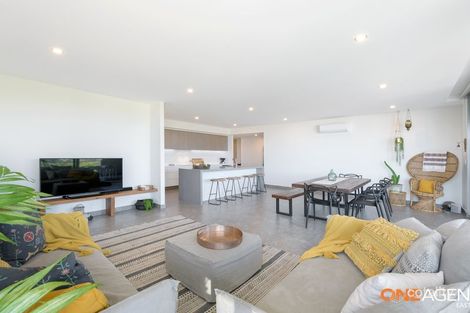 Property photo of 304/1 Mawson Close Caves Beach NSW 2281