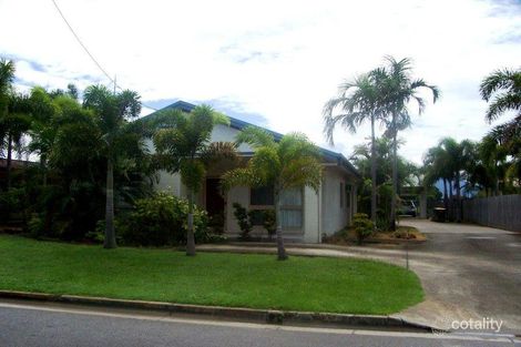 38 Clarke St, Manunda, QLD 4870