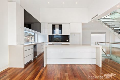 Property photo of 1/17 Waterside Place Maribyrnong VIC 3032