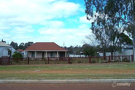 27 Bunbury St, Collie, WA 6225