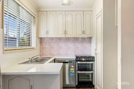 Property photo of 2/25 Dare Street Wendouree VIC 3355