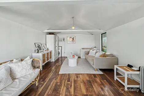 Property photo of 70 Bridge Avenue Oak Flats NSW 2529
