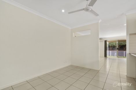 Property photo of 14 Bowerbird Crescent Dakabin QLD 4503