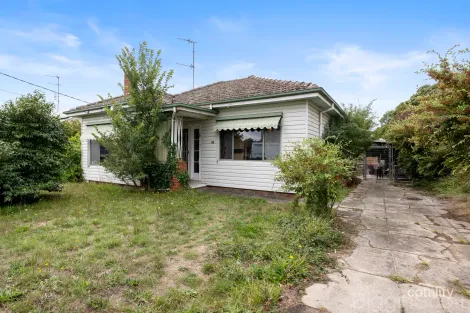 23 Verdon St, Sebastopol, VIC 3356