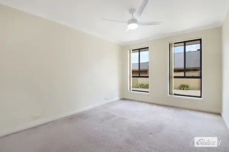 Property photo of 1/24 Dillagar Place Springdale Heights NSW 2641