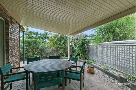 Property photo of 32 Bellevue Parade Lota QLD 4179