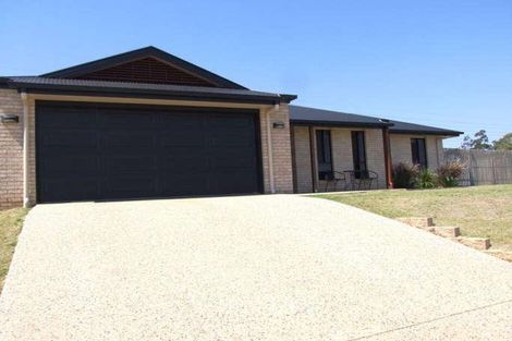 Property photo of 17 Schaefer Court Westbrook QLD 4350