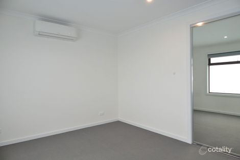 Property photo of 2/18-20 Fordham Road Reservoir VIC 3073