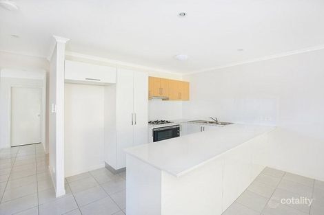 Property photo of 2/31 Highland Terrace Little Mountain QLD 4551
