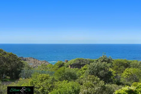 Property photo of 58 Cathedral Rocks Avenue Kiama Downs NSW 2533