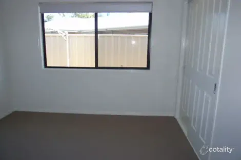 Property photo of 1/9 Paperbark Place Emerald QLD 4720