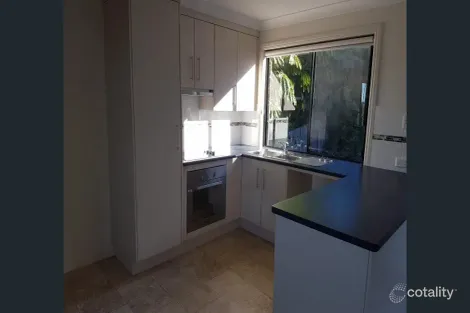 Property photo of 1/4 Jacaranda Court New Auckland QLD 4680