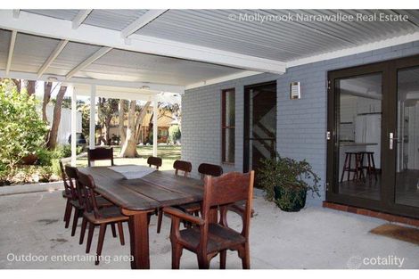 Property photo of 10 Parkinson Street Narrawallee NSW 2539