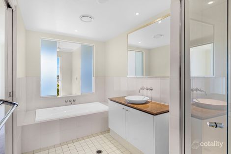 Property photo of 117/251 Varsity Parade Varsity Lakes QLD 4227