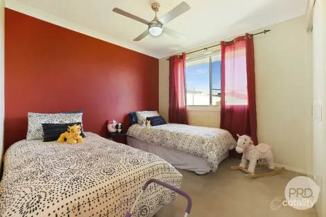 Property photo of 8 Cunningham Street Westdale NSW 2340