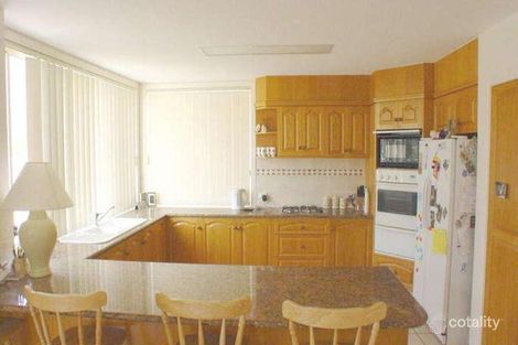 Property photo of 18 Tranquility Circuit Helensvale QLD 4212