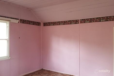 Property photo of 64 Hall Street Mount Morgan QLD 4714