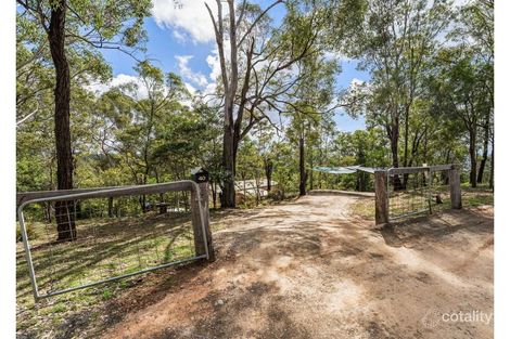Property photo of 40 Berghofer Drive Withcott QLD 4352