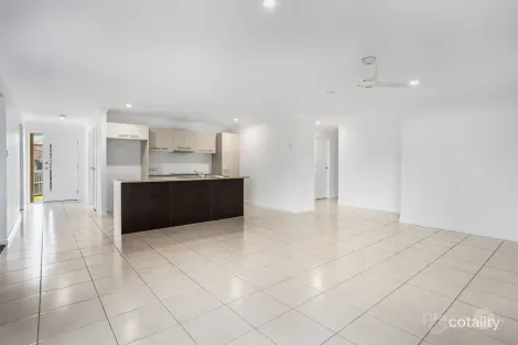 Property photo of 11 Shamrock Court Chuwar QLD 4306