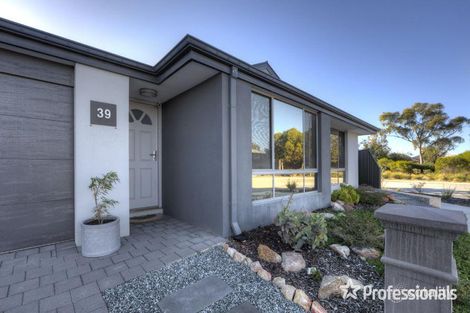 Property photo of 39 Dunmore Crescent Harrisdale WA 6112
