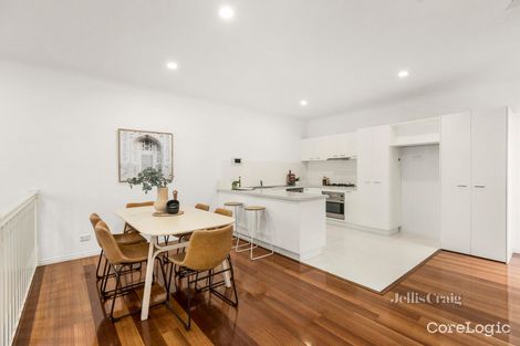 Property photo of 11/162 Stockmans Way Kensington VIC 3031