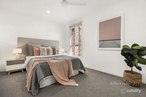 Property photo of 11/162 Stockmans Way Kensington VIC 3031