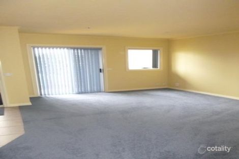 Property photo of 56 Rim Cross Drive Keilor East VIC 3033