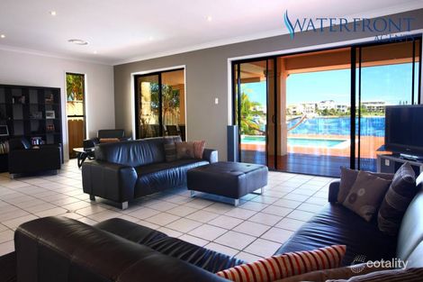 Property photo of 40 Sunbird Chase Parrearra QLD 4575