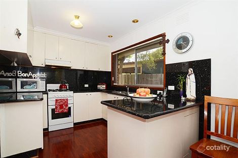 Property photo of 39 Konrads Crescent Mill Park VIC 3082