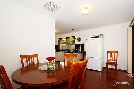Property photo of 39 Konrads Crescent Mill Park VIC 3082