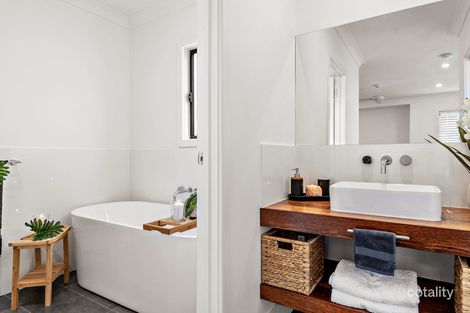 Property photo of 5 Rosella Close Weston NSW 2326