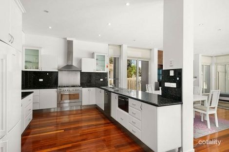 Property photo of 1 Earlsfield Road Hampton VIC 3188
