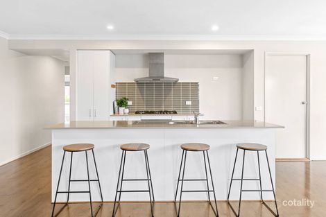 Property photo of 36 Gordon Boulevard Gisborne VIC 3437