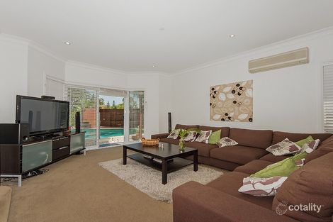 Property photo of 10 Woolmere Street Carrara QLD 4211