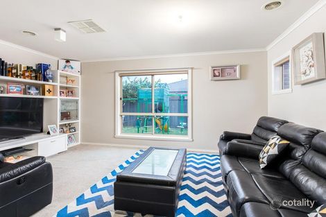 Property photo of 9 Waldburg Grove Tarneit VIC 3029